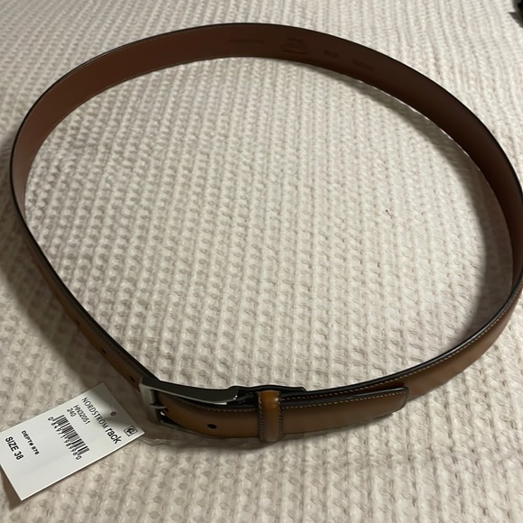 Brand new leather belt - Picture 1 of 3